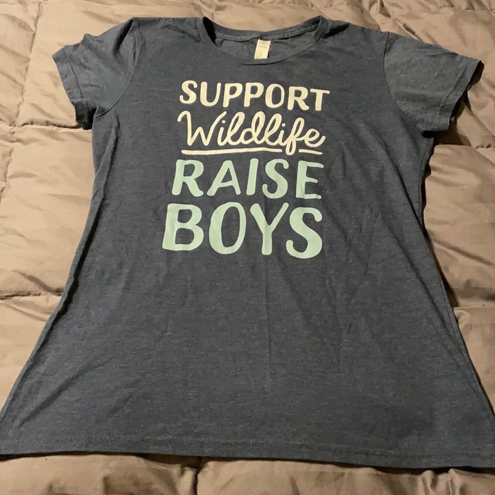 Support wildlife raise boys tee